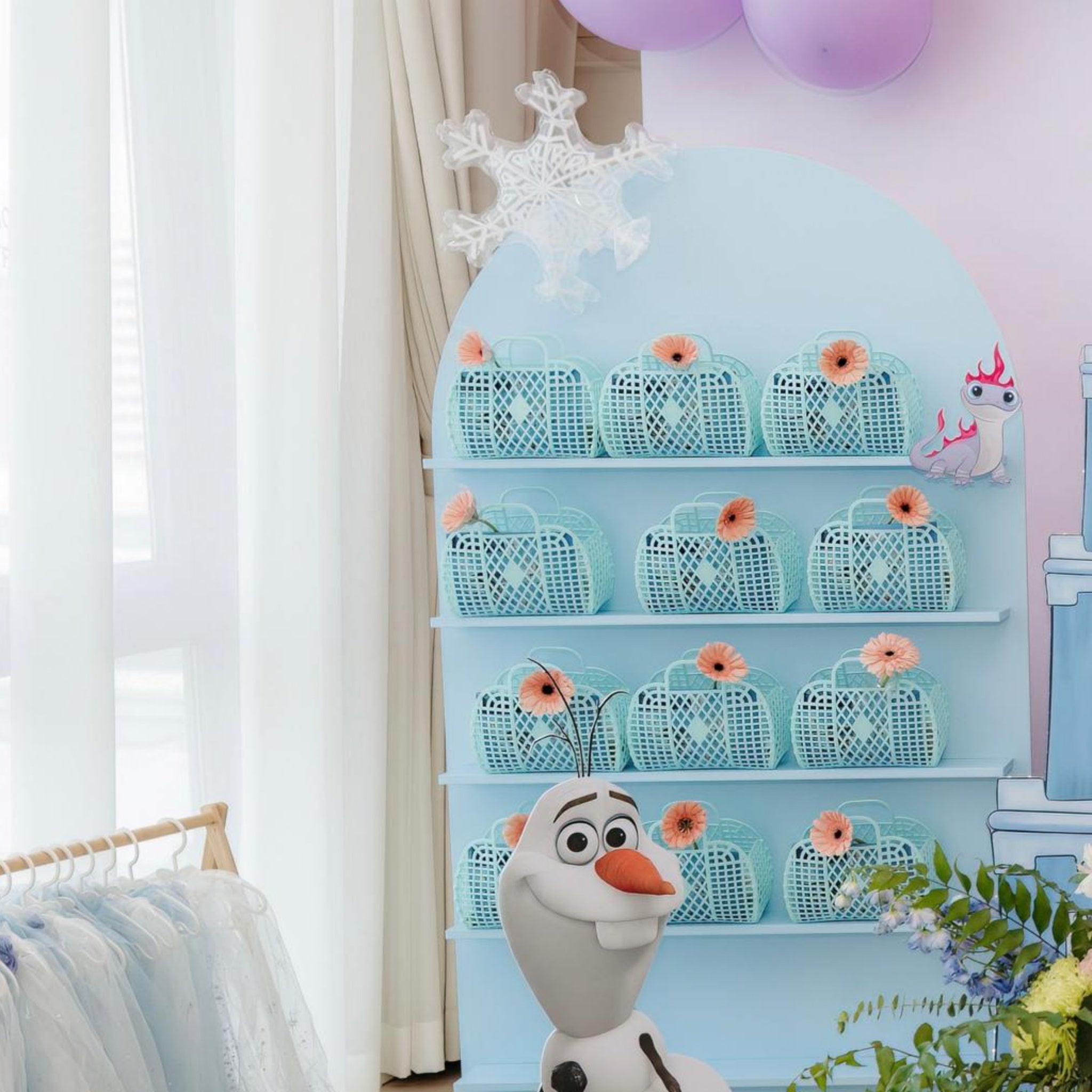 Party Favour Wall